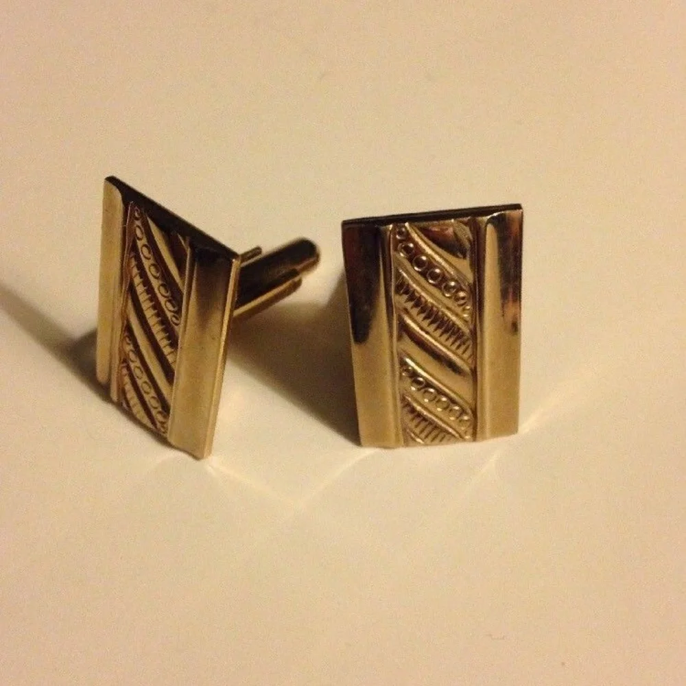 N/A vintage gold